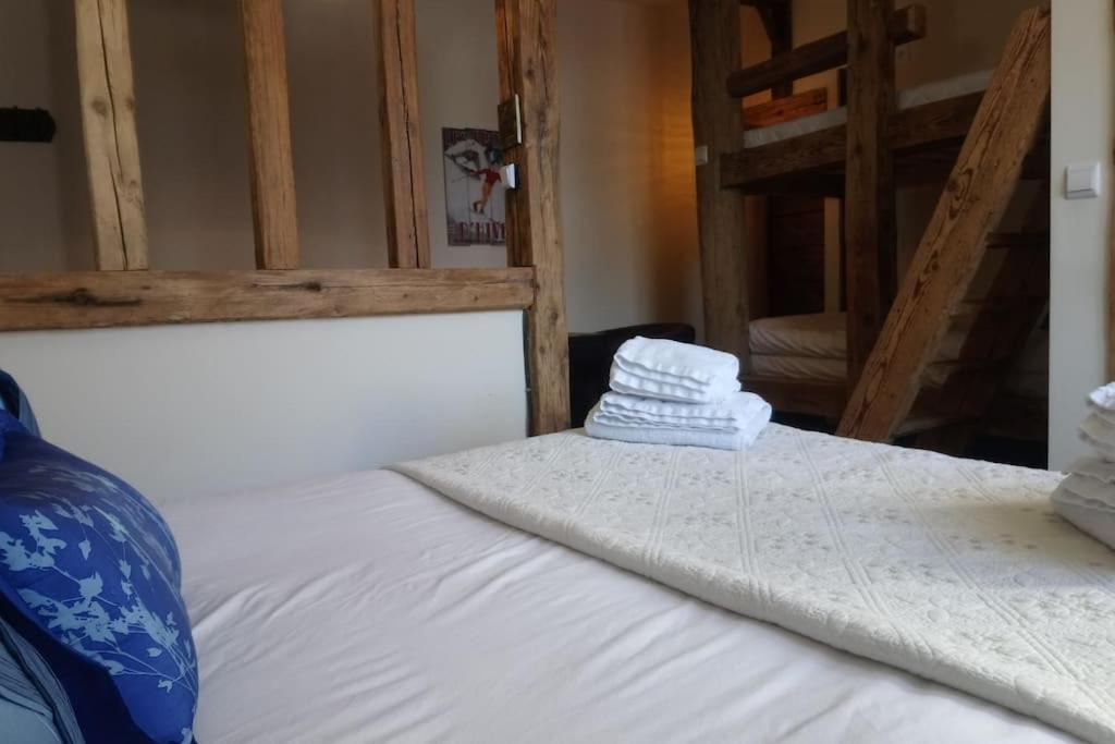 La Grange De Pimberty - Beautiful Apartments 27 Miles From Geneva Vailly Exterior foto